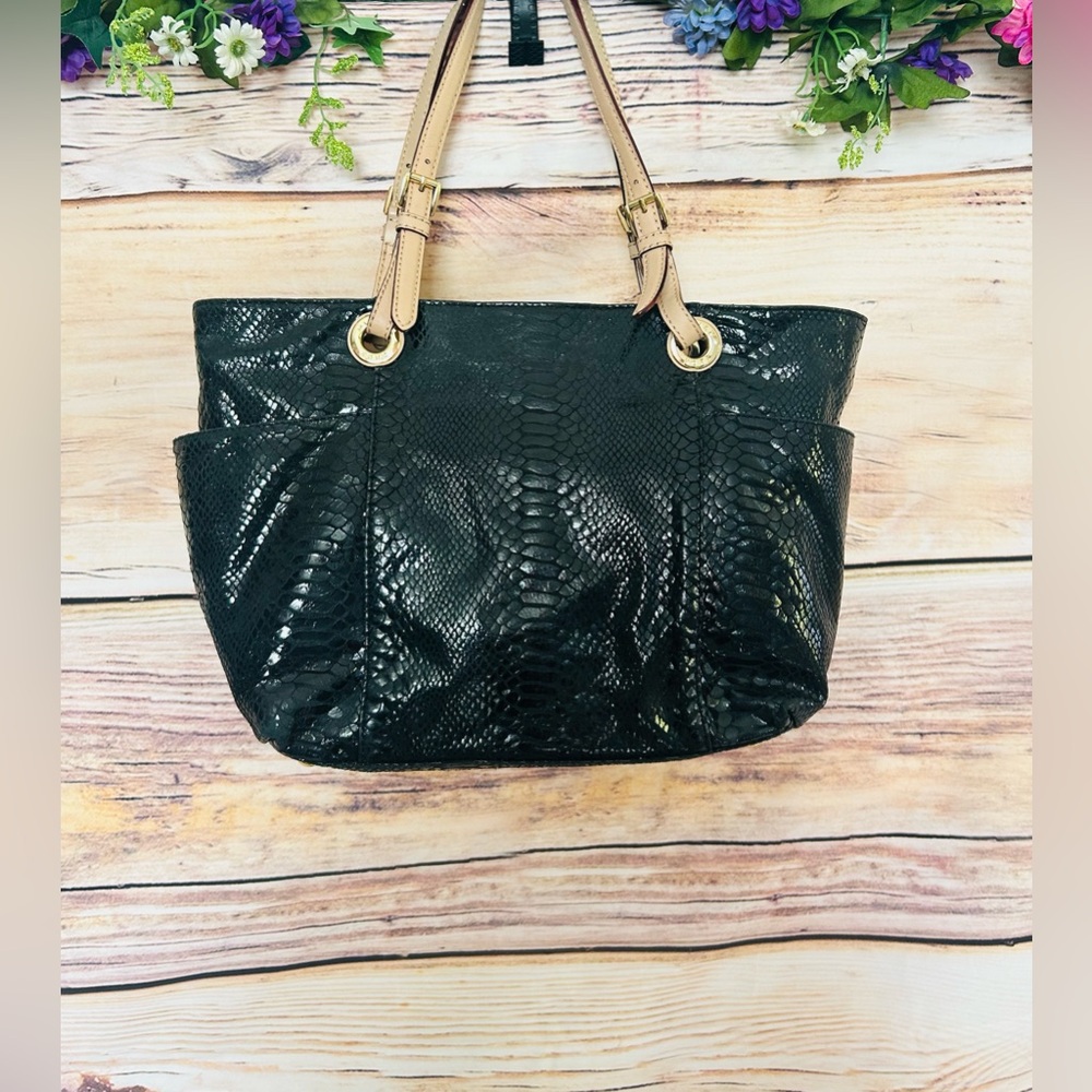Michael KORS Women’s Black Python Embossed Patent Leather Shoulder Bag Tote - Picture 5 of 15